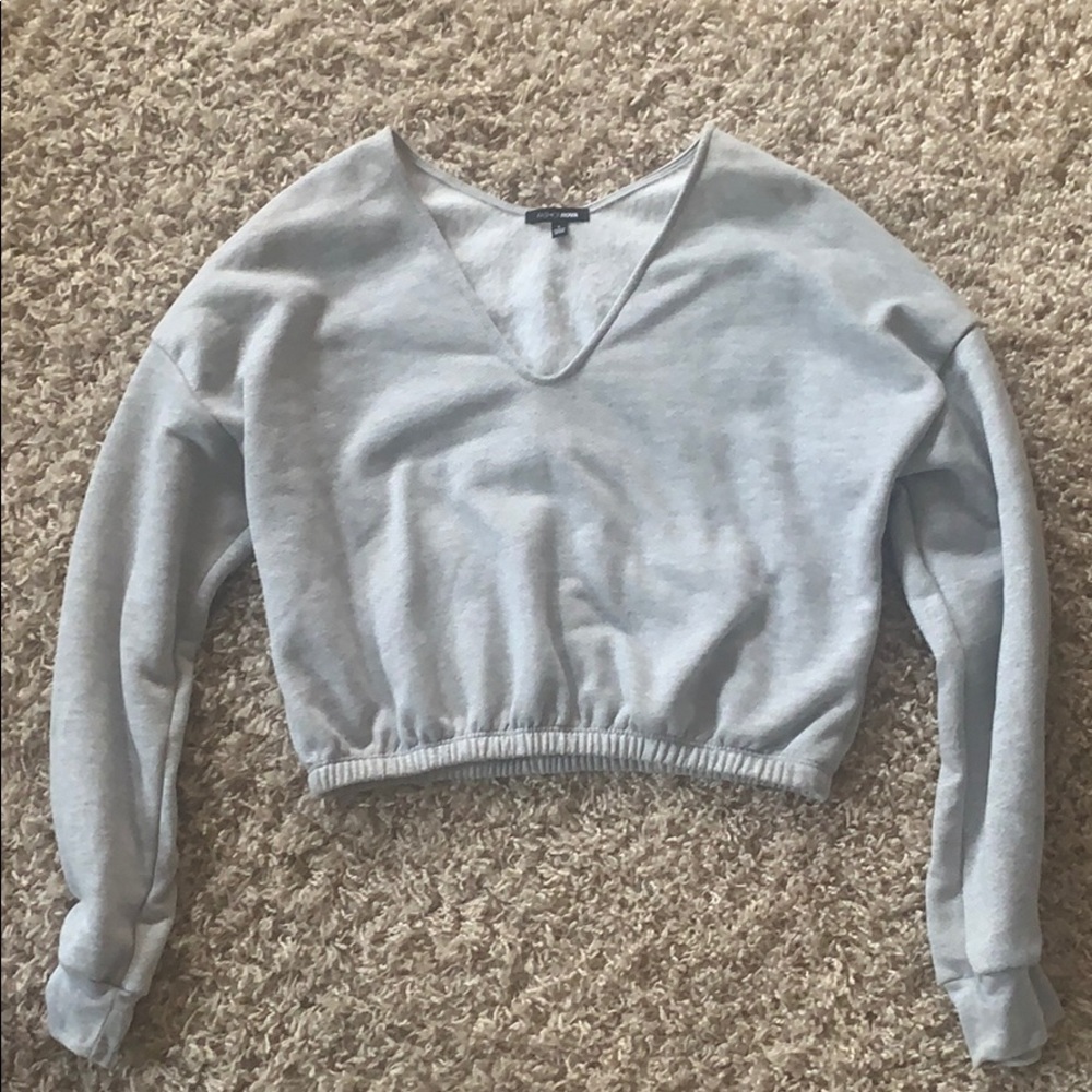 Fashion nova cropped sweatshirt